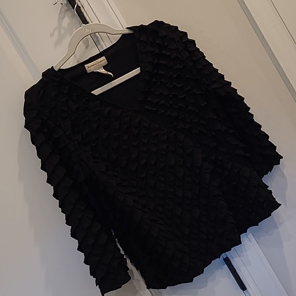 Draper's & Damon's petite  sz PM ruffled black blouse